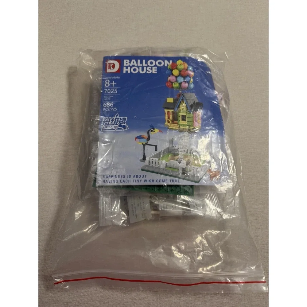 Up Balloon House Building Blocks Set 7025 686PCS Pixar Style Micro‎ Bricks NWOB